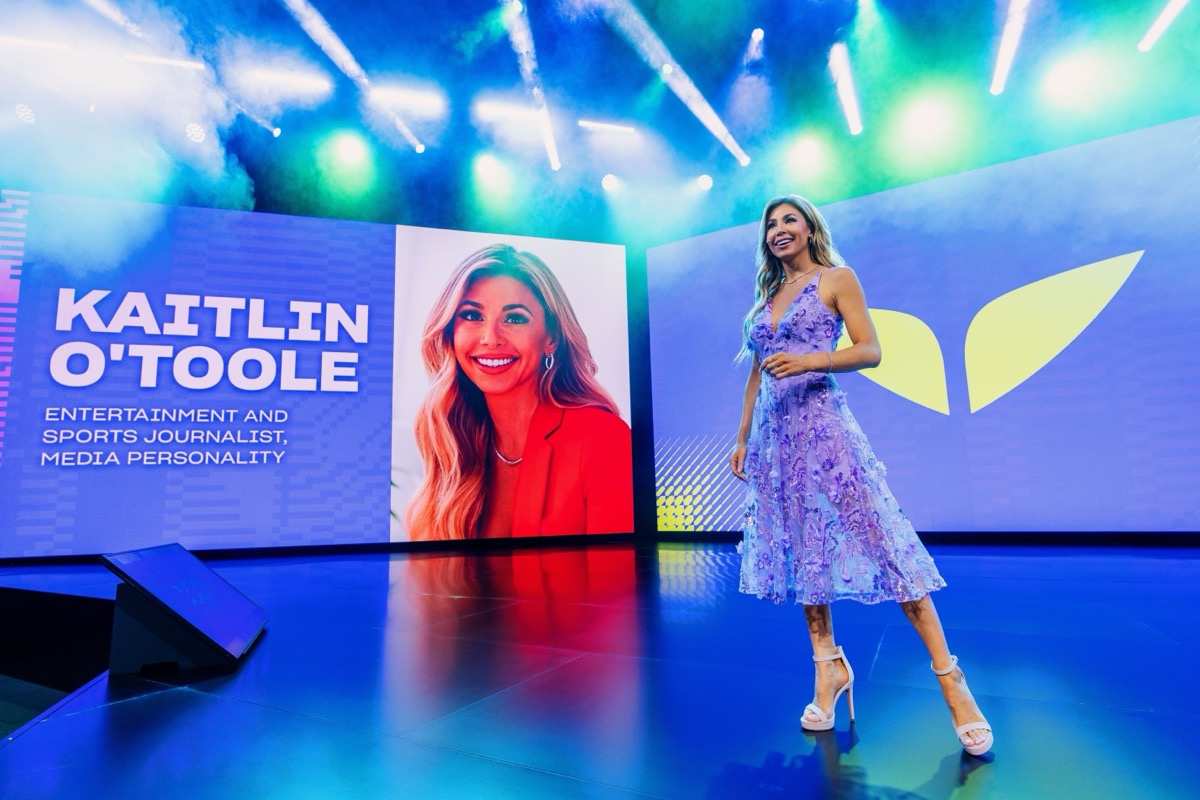 Kaitlin speaking at Mindvalley on music and vision